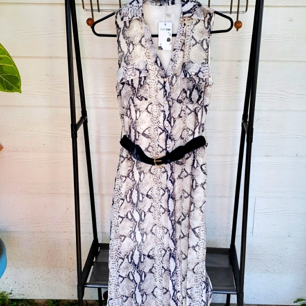 BNWT FASHION LINE snake print belted (S) maxi
